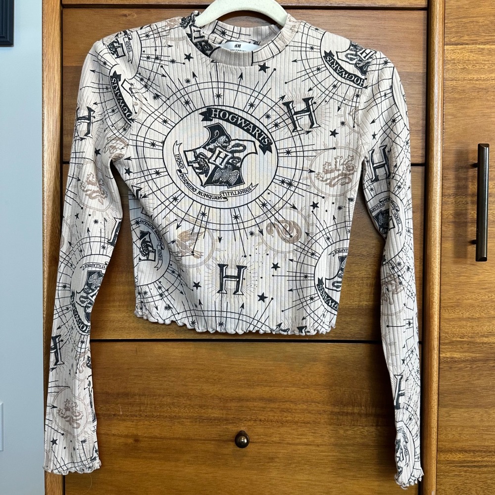 H&M Harry Potter Hogwarts Long Sleeve Top Size 12-14Y Tan Excellent
